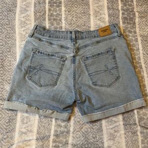 Denizen Levi’s Shorts